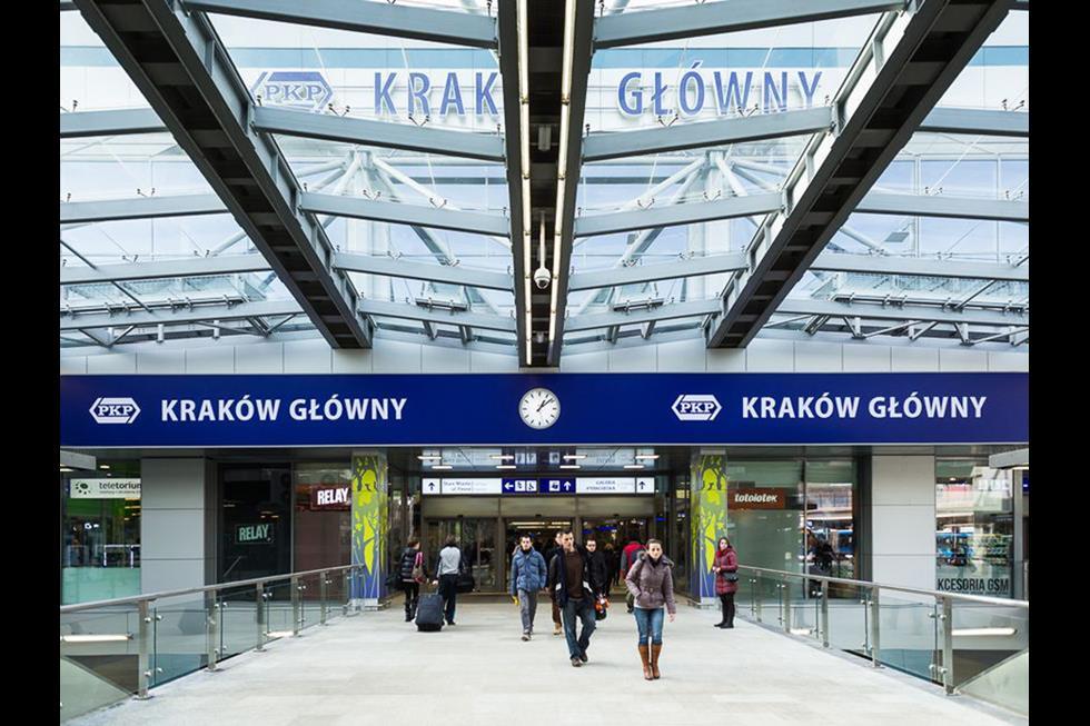 Kraków Główny Station Concourse Opened | News | Railway Gazette ...